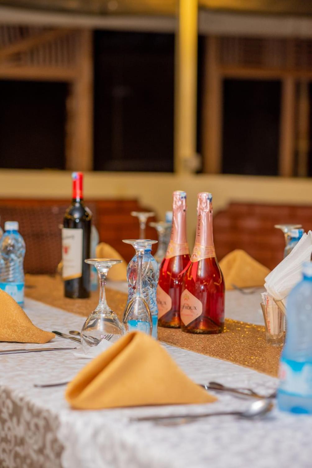 Golf Hotel Kakamega Екстериор снимка
